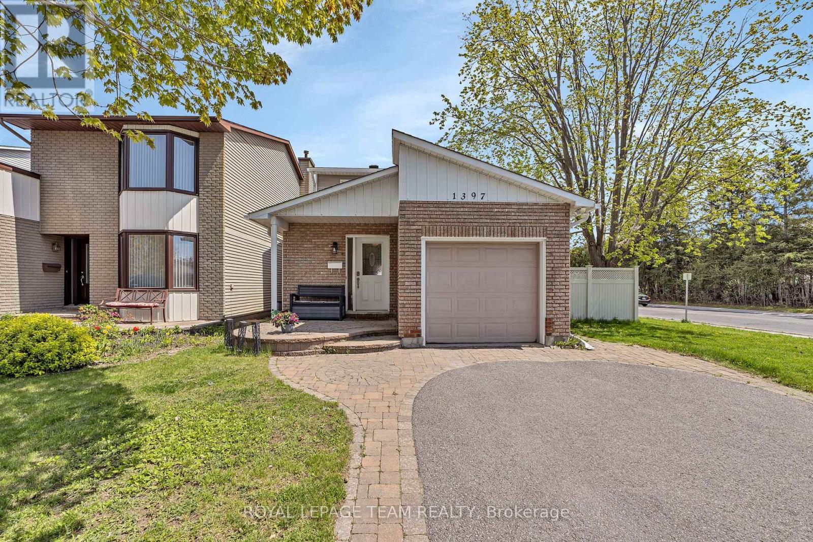 Property image for 1397 CEDARCROFT CRESCENT|Ottawa, Ontario K1B5G8