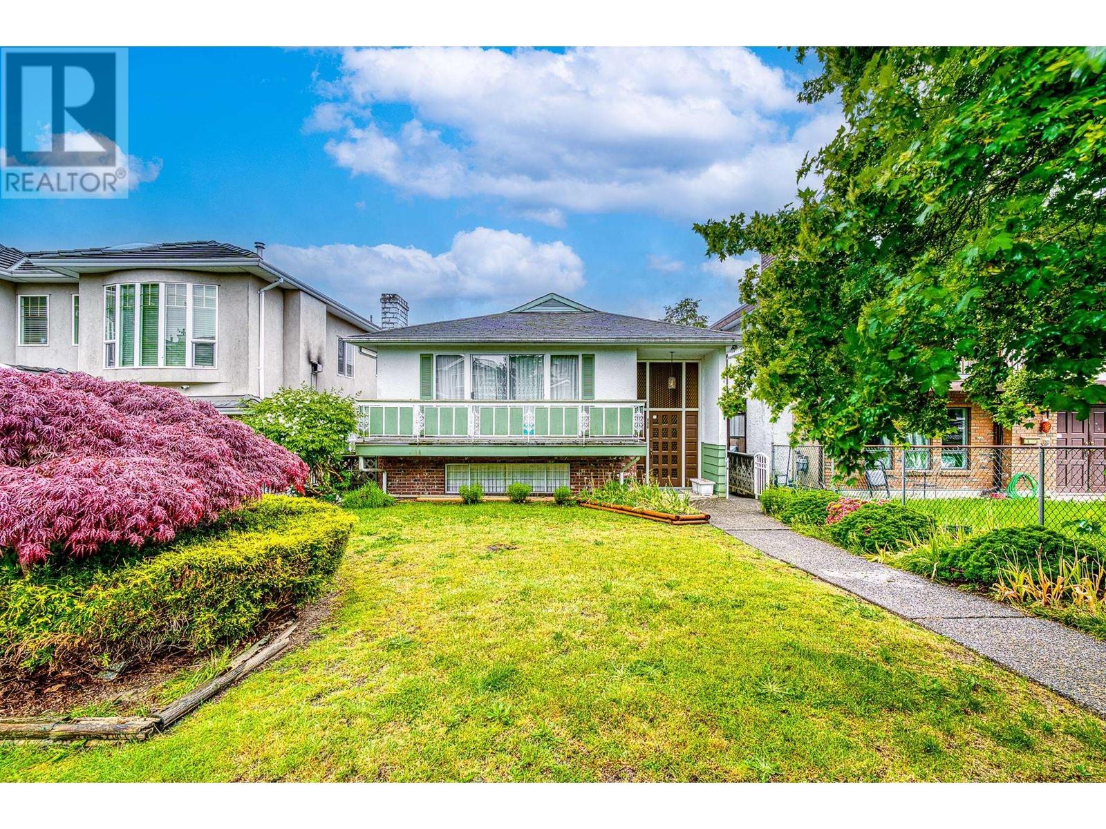 Property image for 896 E 56TH AVENUE|Vancouver, British Columbia V5X1S2