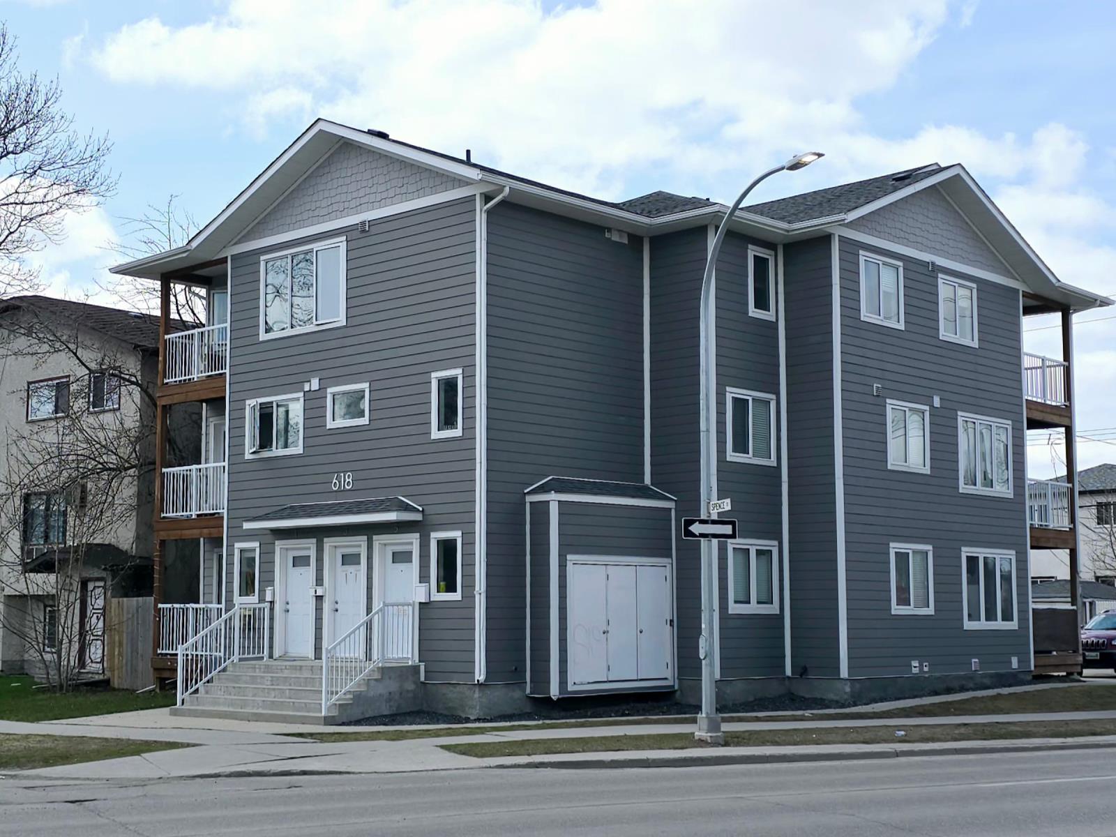 618 Spence Street, Winnipeg, Manitoba R3B2S1