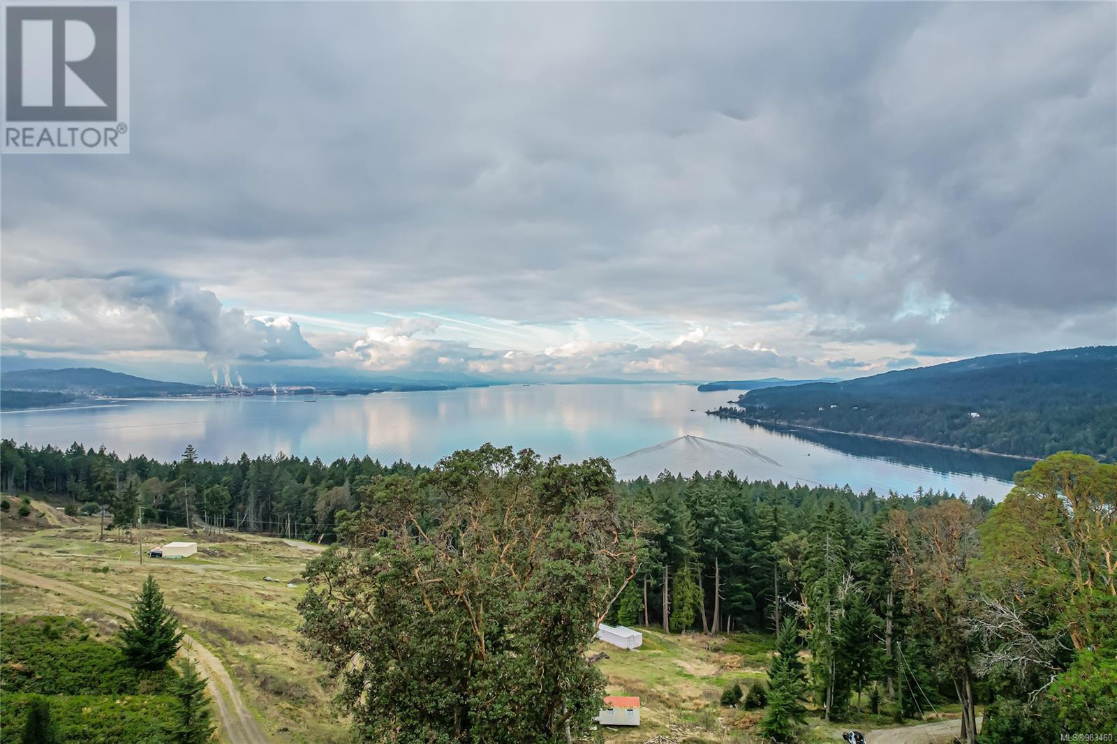Salt Spring Realty For sale: 879 Rainbow Rd, Salt Spring, British Columbia V8K2M8 - 983460 ...