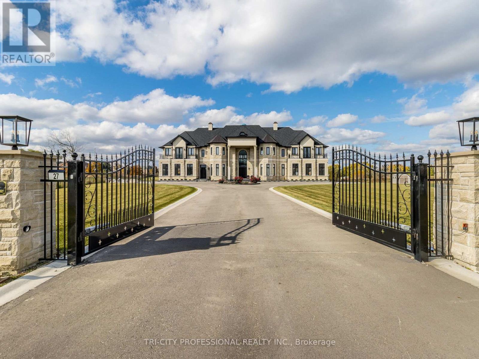 Top 5 Luxury Homes for Sale in the GTA — May 2025 Edition