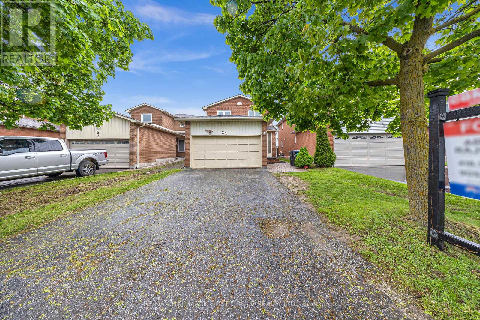 Property image for 21 TOBA CRESCENT|Brampton (Heart Lake East), Ontario L6Z4R6