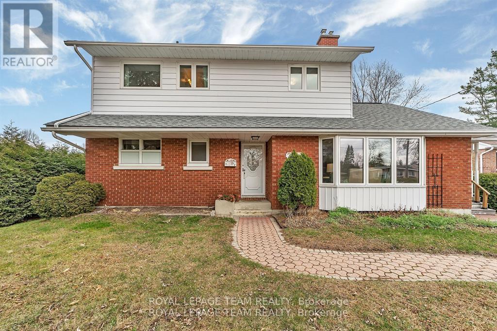 Property image for 2099 BALHARRIE AVENUE S|Ottawa, Ontario K1G1G4