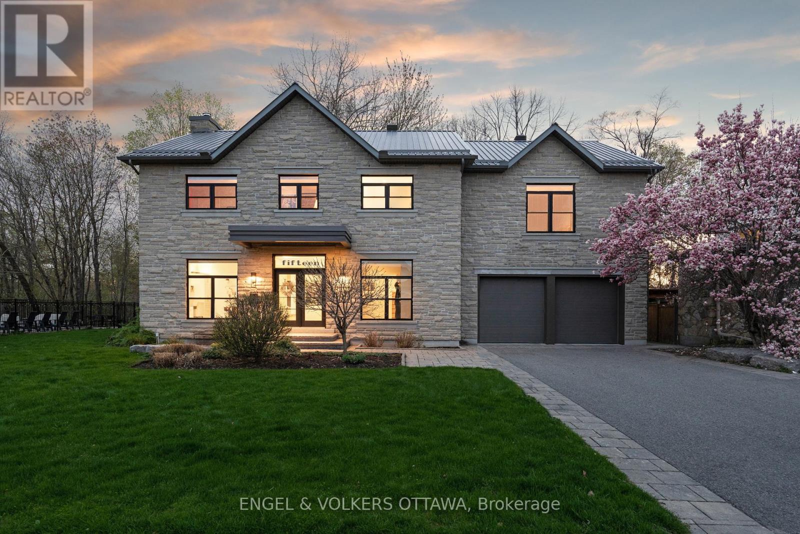 Property image for 15 CAMWOOD CRESCENT|Ottawa, Ontario K2H7X1