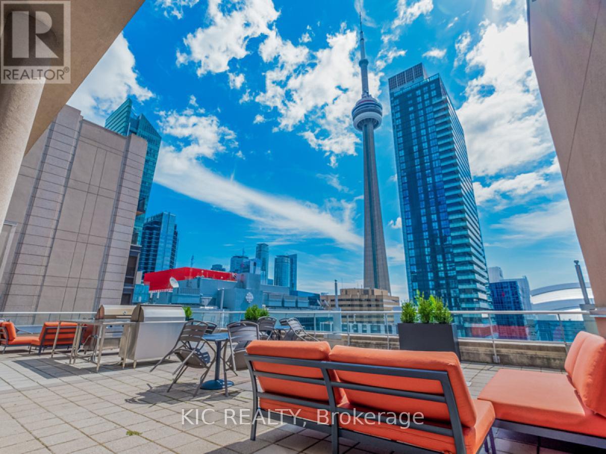 Property image for 1727 - 250 WELLINGTON STREET W|Toronto (Waterfront Communities), Ontario M5V3P6