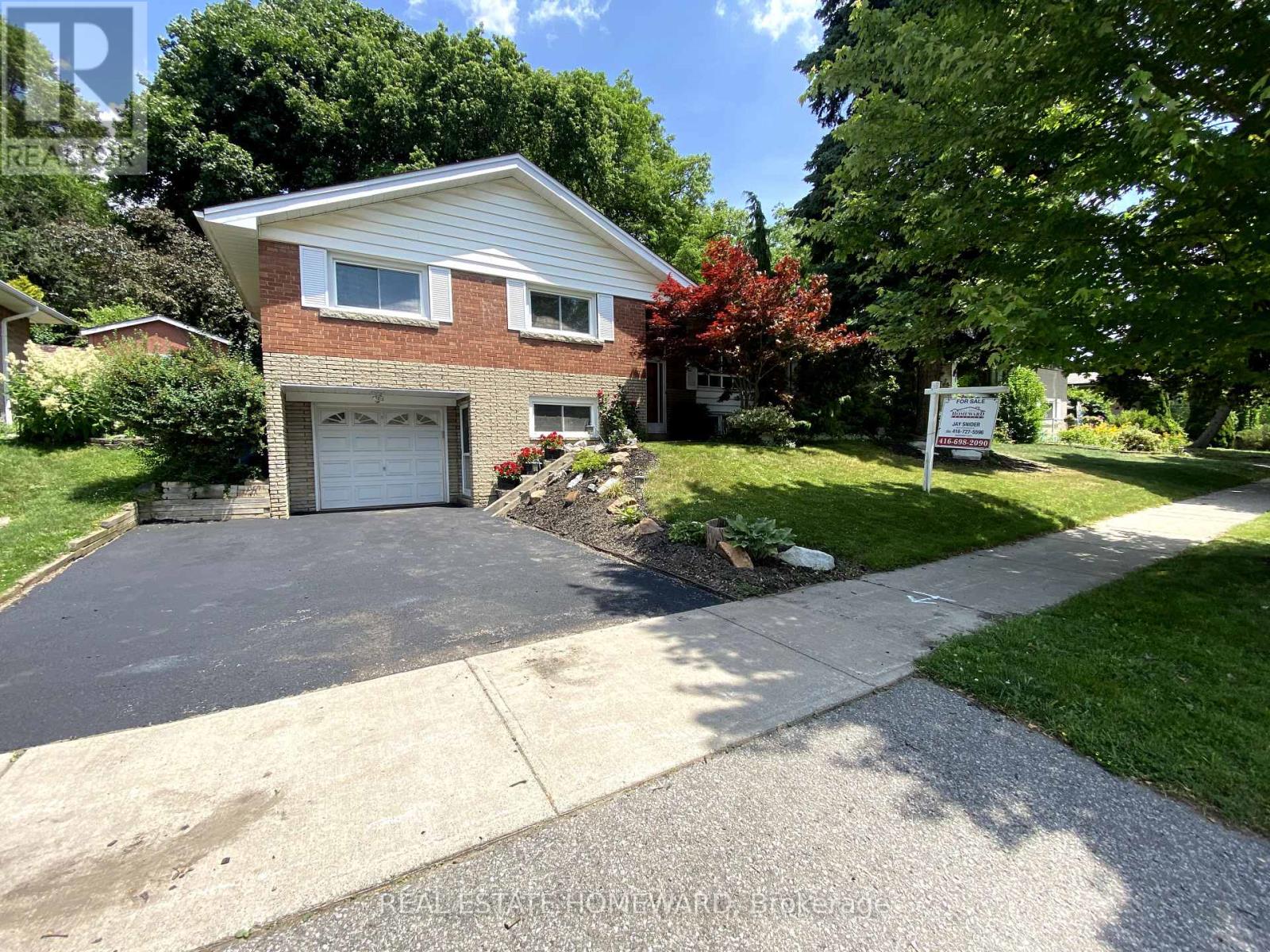 Property image for 8 BURNVIEW CRESCENT|Toronto (Woburn), Ontario M1H1B5