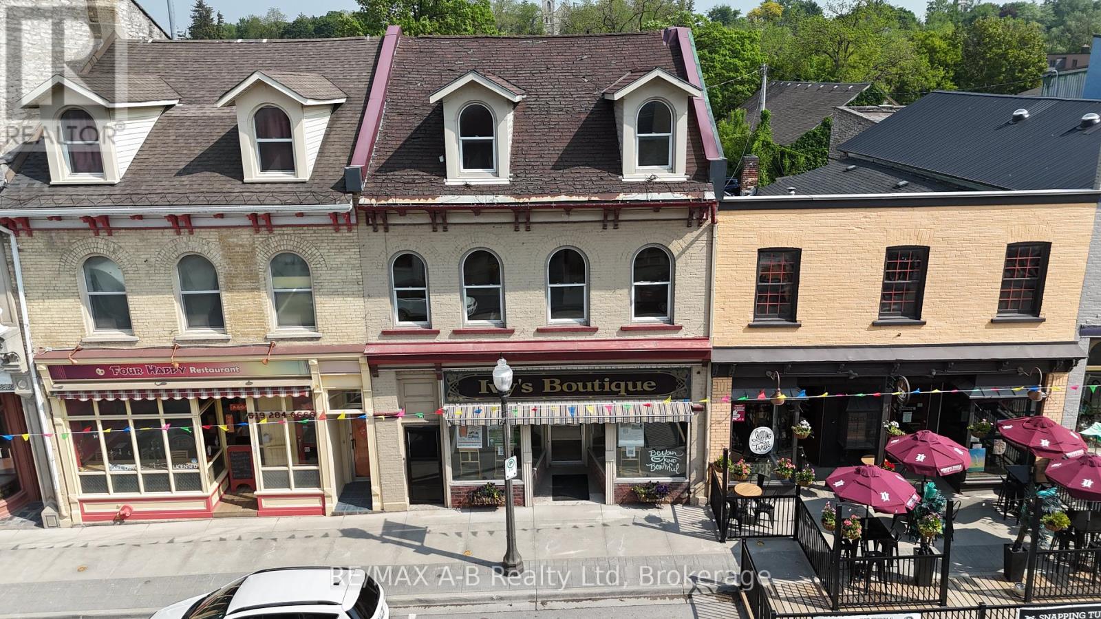 For sale: 141-143 QUEEN STREET E, St. Marys, Ontario N4X1A3