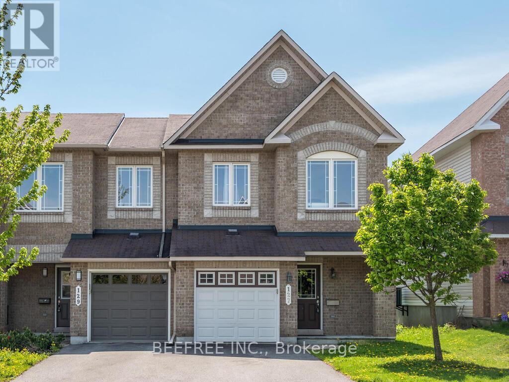 Property image for 127 FORESTBROOK STREET|Ottawa, Ontario K2K0A8