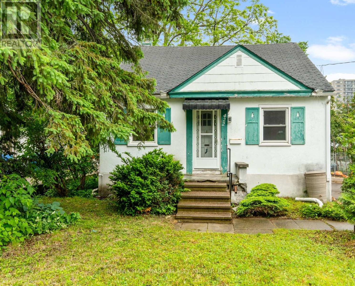 Property image for 422 HARTLEIGH AVENUE|Ottawa, Ontario K2B5J4