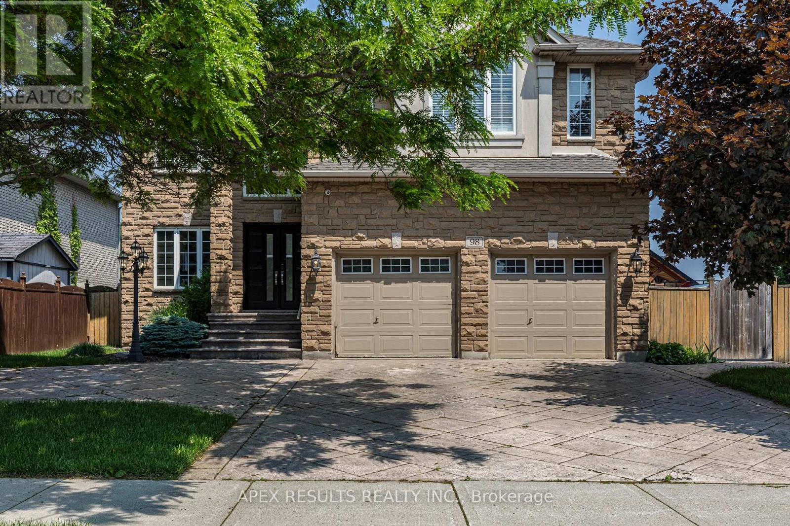 Property image for 98 STONEHENGE DRIVE|Hamilton (Ancaster), Ontario L9K1M1