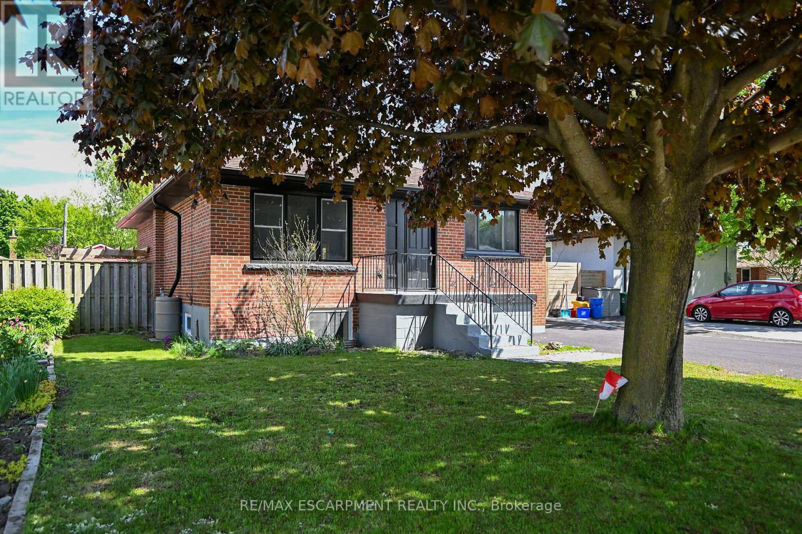 Property image for 99 WISE CRESCENT|Hamilton (Huntington), Ontario L8T2L7