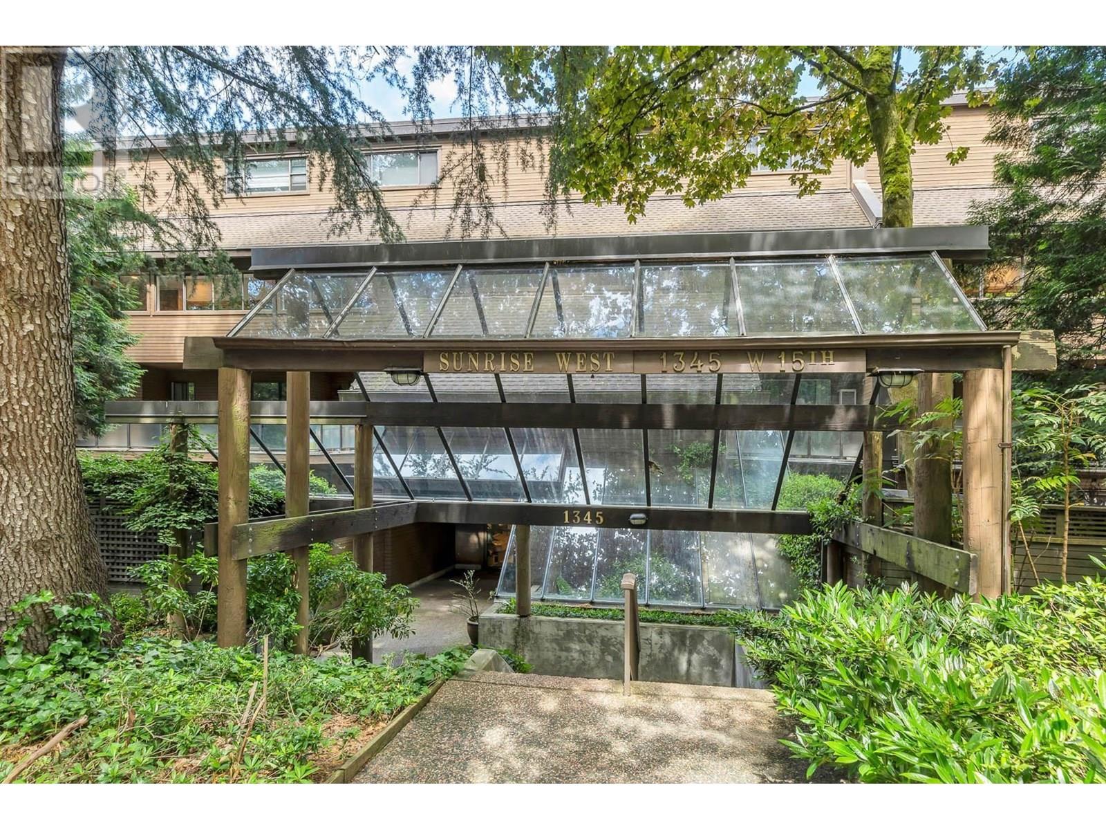 Property image for 306 1345 W 15TH AVENUE|Vancouver, British Columbia V6H3R3