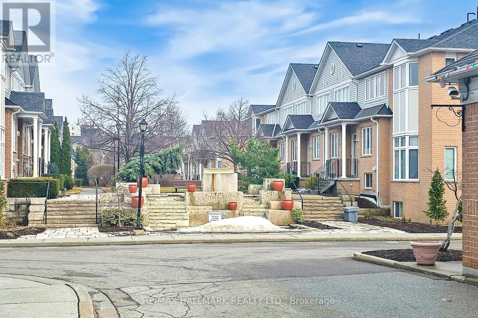 Property image for 307 - 83 MONDEO DRIVE|Toronto (Dorset Park), Ontario M1P5B6