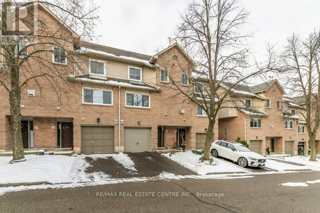 Property image for 77 - 26 MOSS BOULEVARD|Hamilton (Dundas), Ontario L9H6W8
