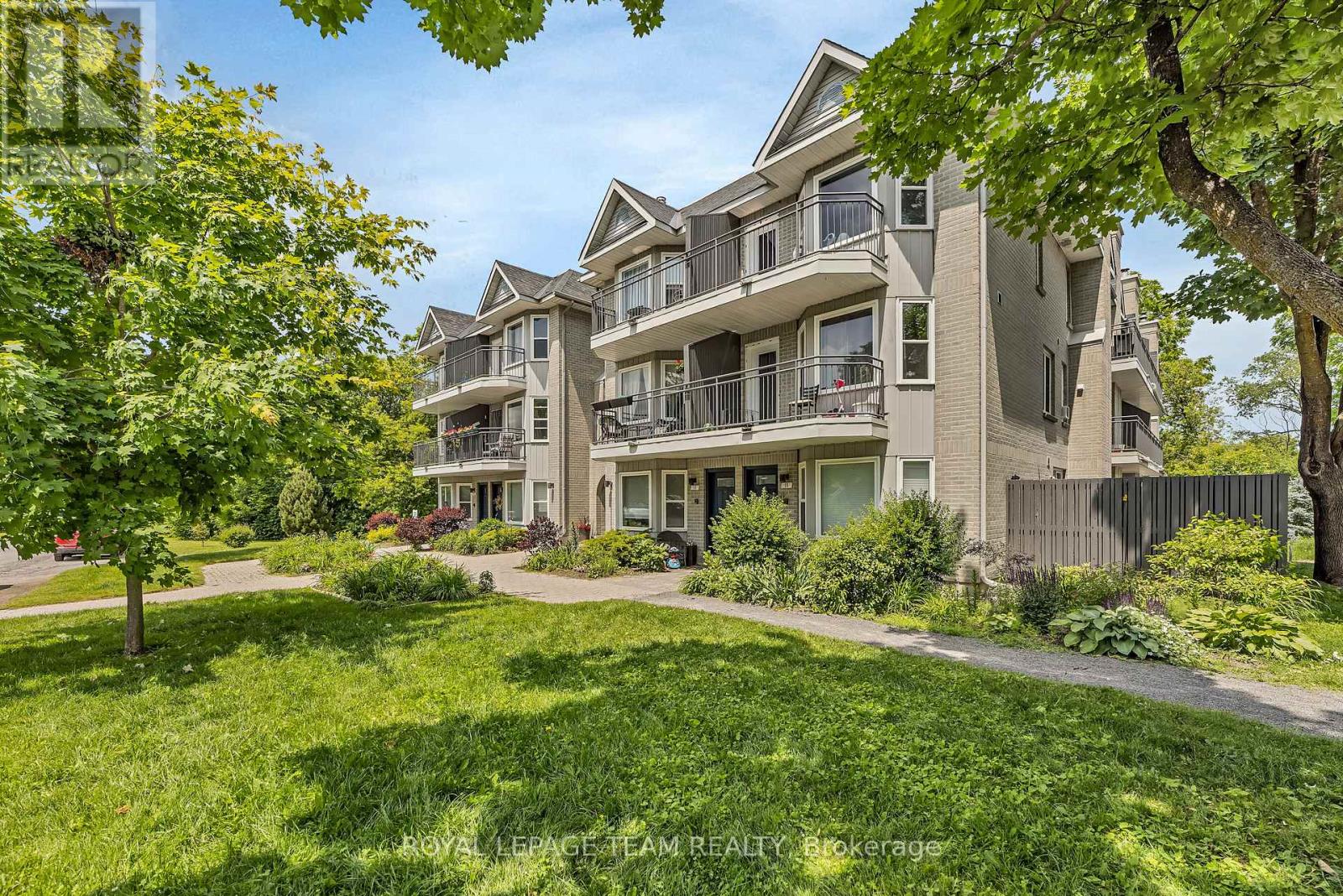 Property image for 1 - 1121 BAVLIE AVENUE|Ottawa, Ontario K1H8P3