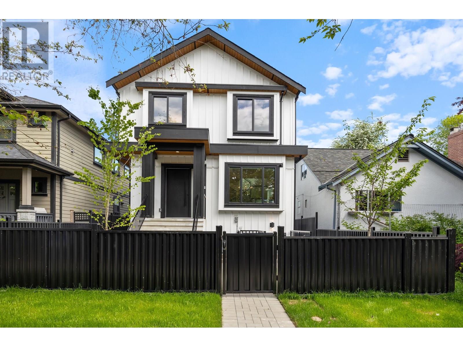 Property image for 1 & 2 2183 CHARLES STREET|Vancouver, British Columbia V5L2V2