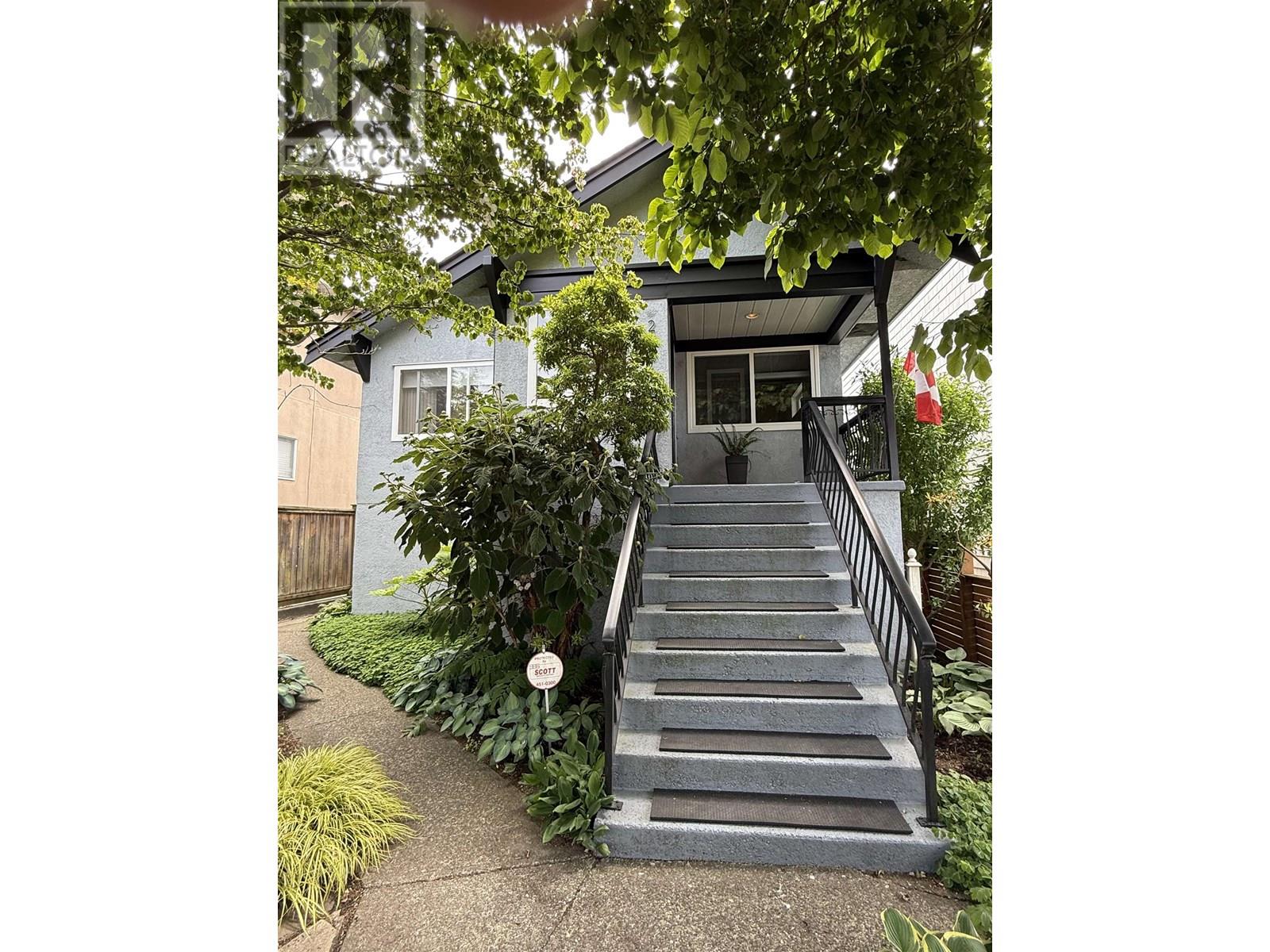 Property image for 2546 TRIUMPH STREET|Vancouver, British Columbia V5K1S8
