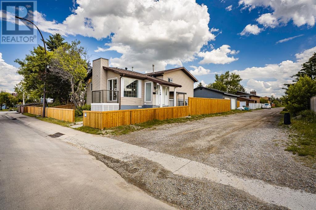 Property image for 140 Whitworth Way|Calgary, Alberta T1y6a9