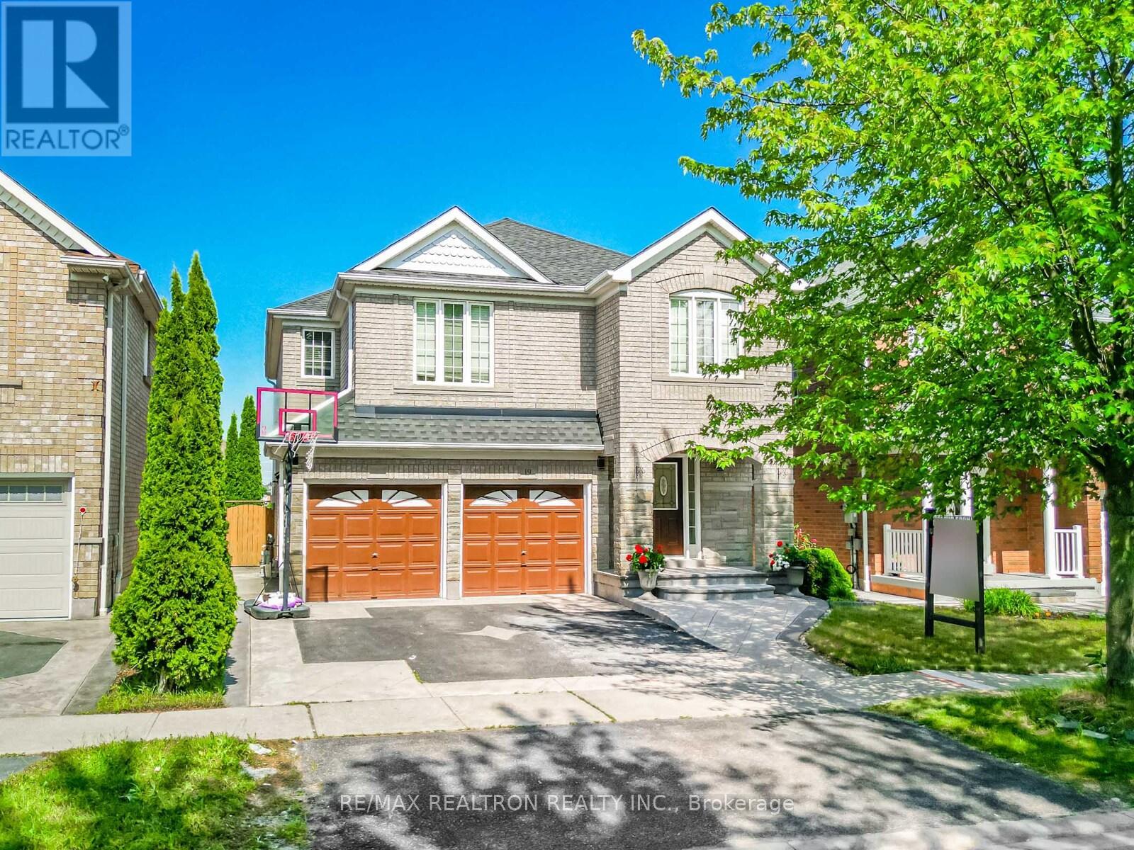 Property image for 19 CLAPPERTON DRIVE|Ajax (Northwest Ajax), Ontario L1T4X9