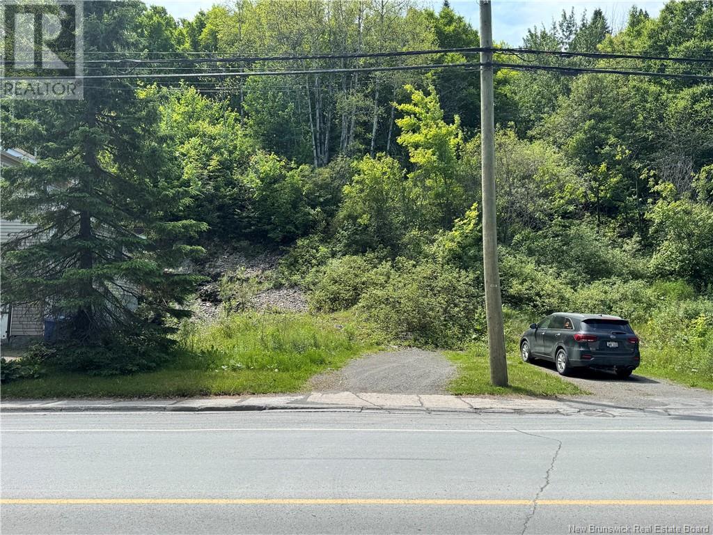 330 Canada Road, Edmundston, New Brunswick E3V1W1