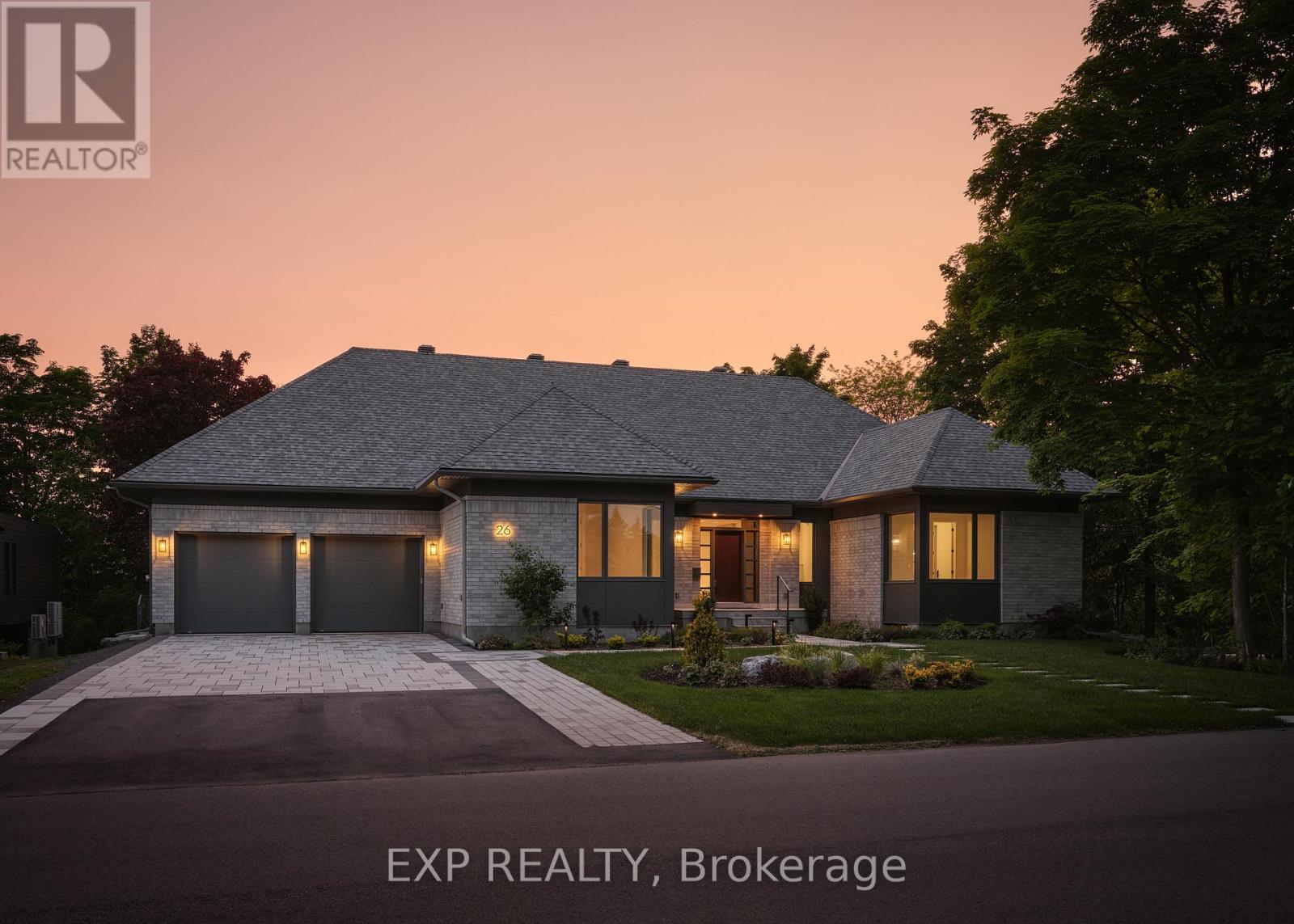 Primary image of 26 CLOVELLY ROAD W|Ottawa, Ontario K1J6M2