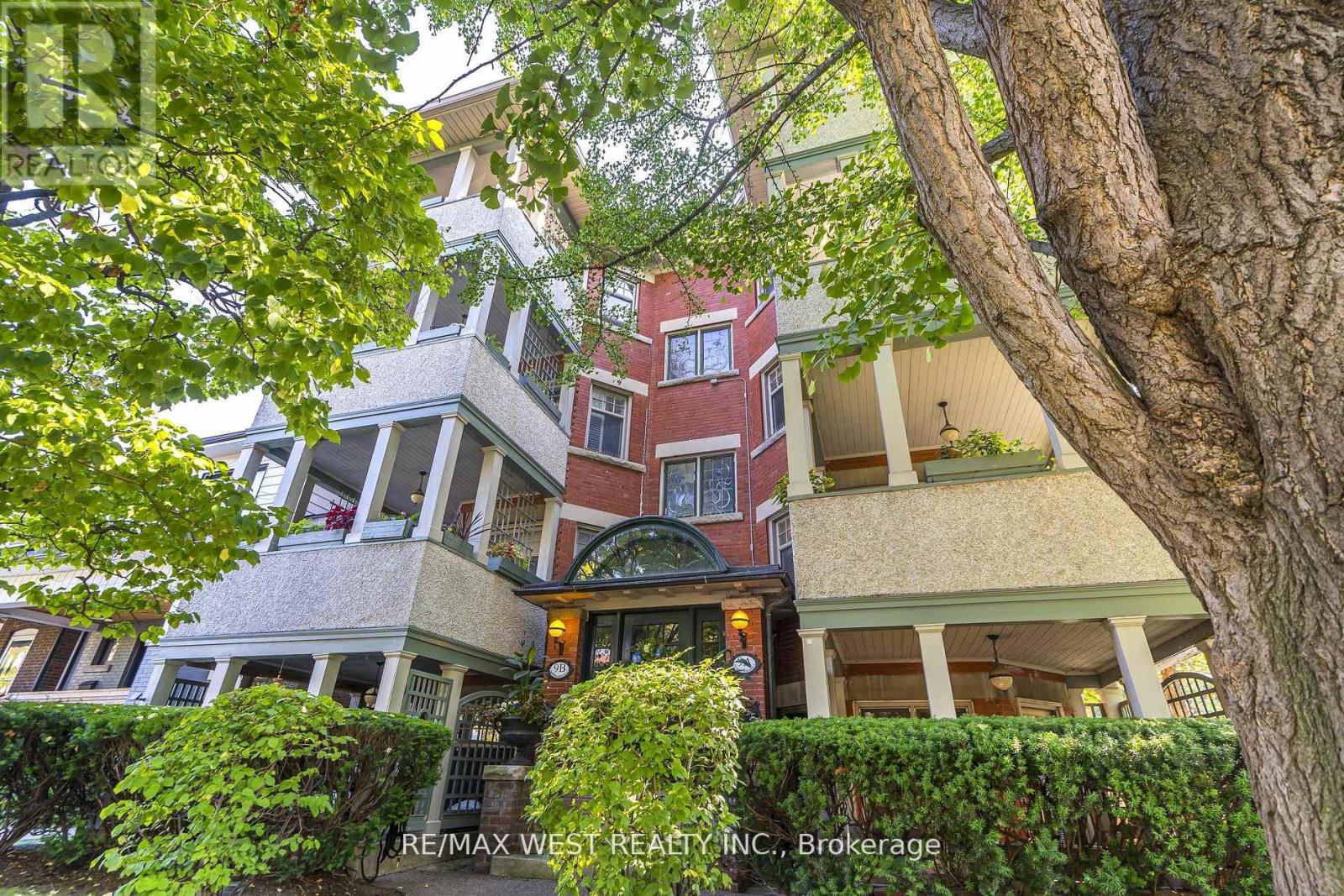 9A HUMEWOOD DRIVE
