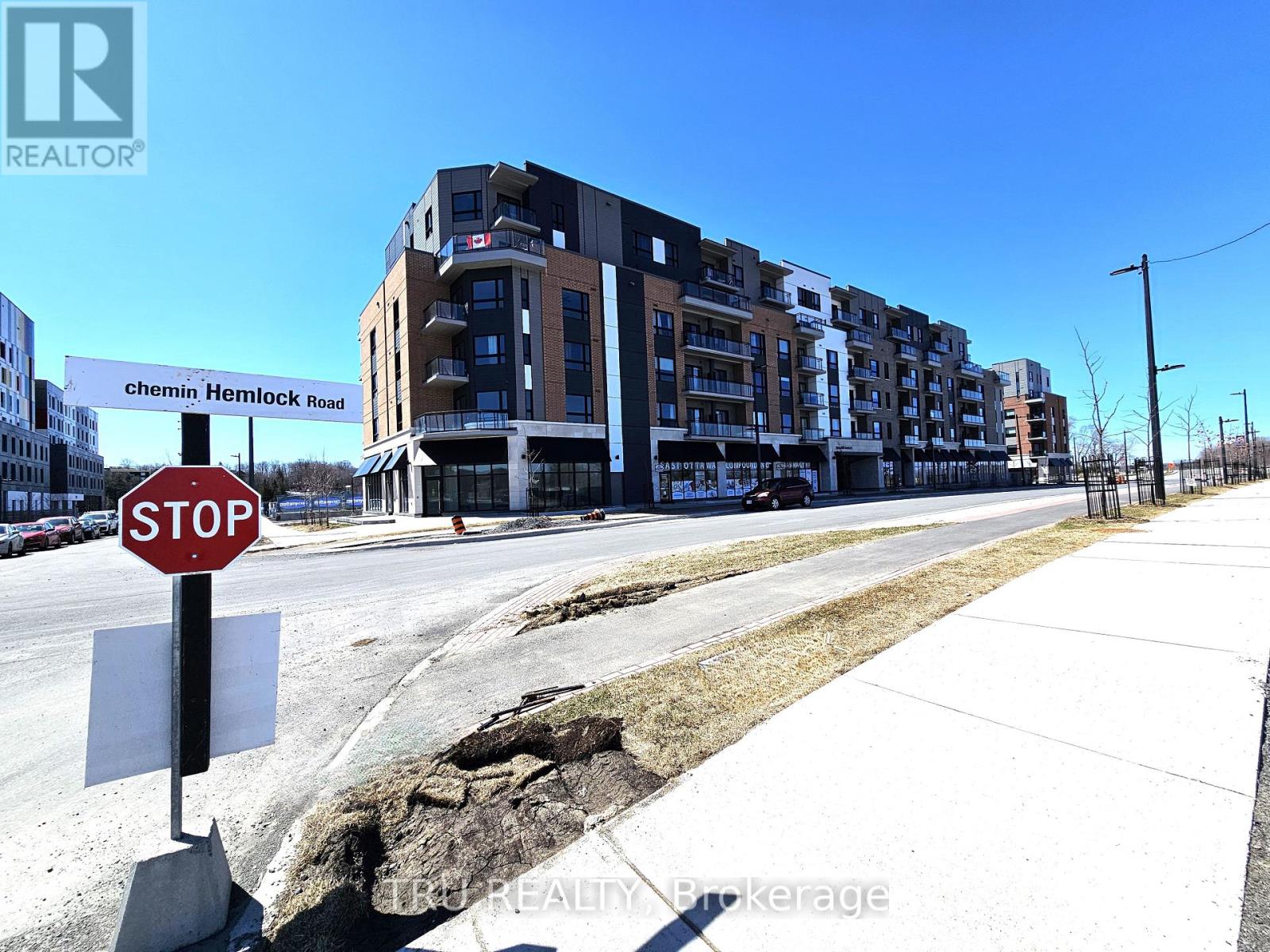 Property image for 212 - 1350 HEMLOCK ROAD|Ottawa, Ontario K1K5C2