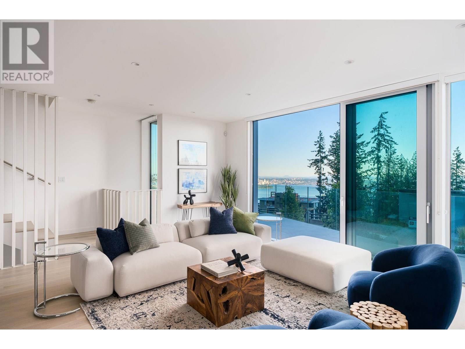 Property image for 3317 CHIPPENDALE ROAD|West Vancouver, British Columbia V7S0B7