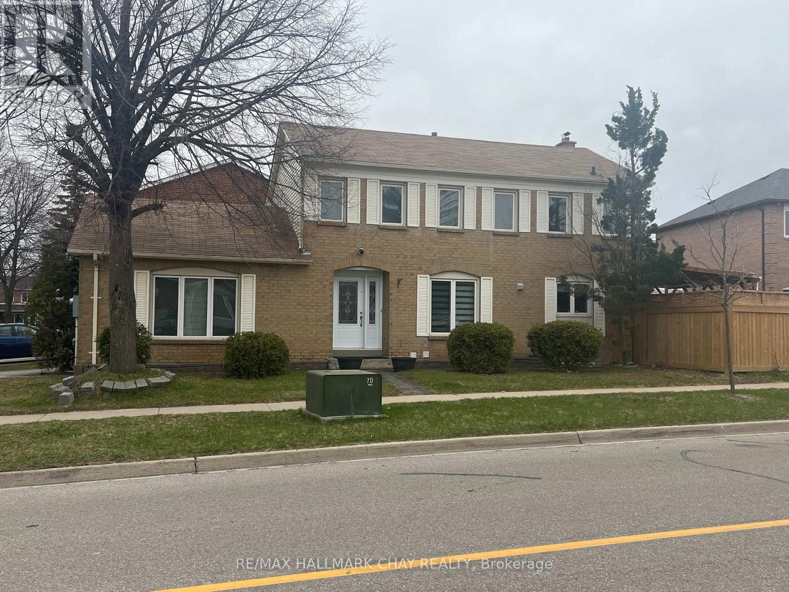 Property image for BASEMENT - 54 NIMROD CRESCENT|Brampton (Westgate), Ontario L9S4V2