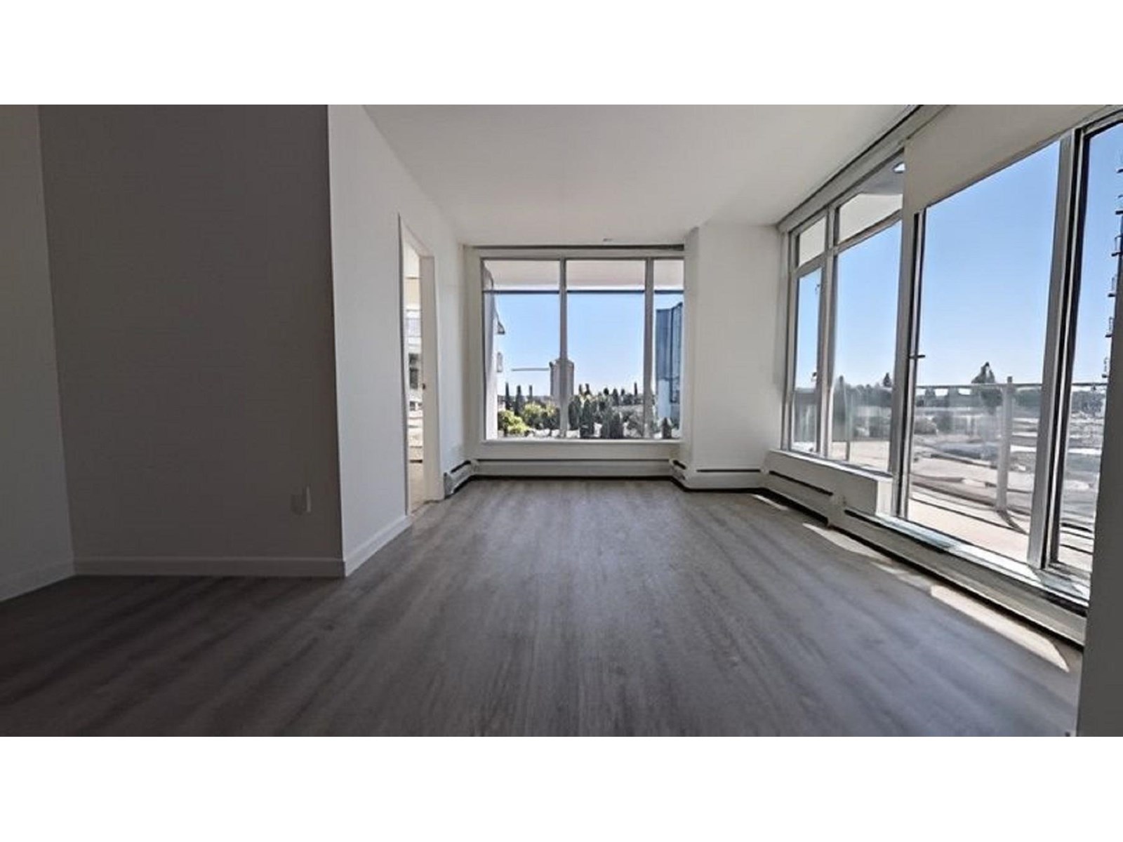 Property image for 917 13350 CENTRAL AVENUE|Surrey, British Columbia V3T4B8