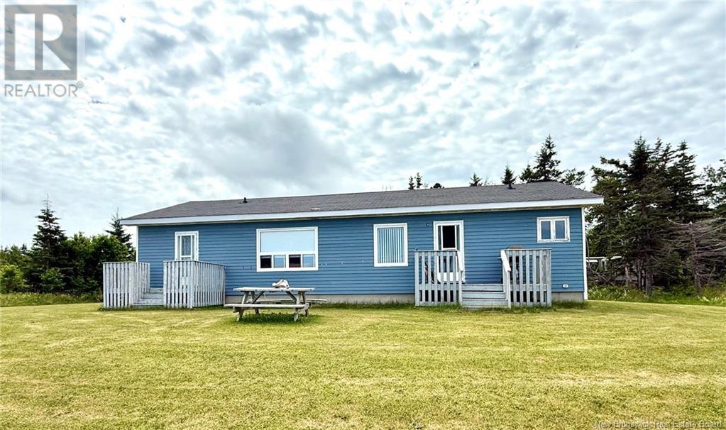 59 Rue Jean-Louis, Petit-Shippagan, New Brunswick E8T3A3