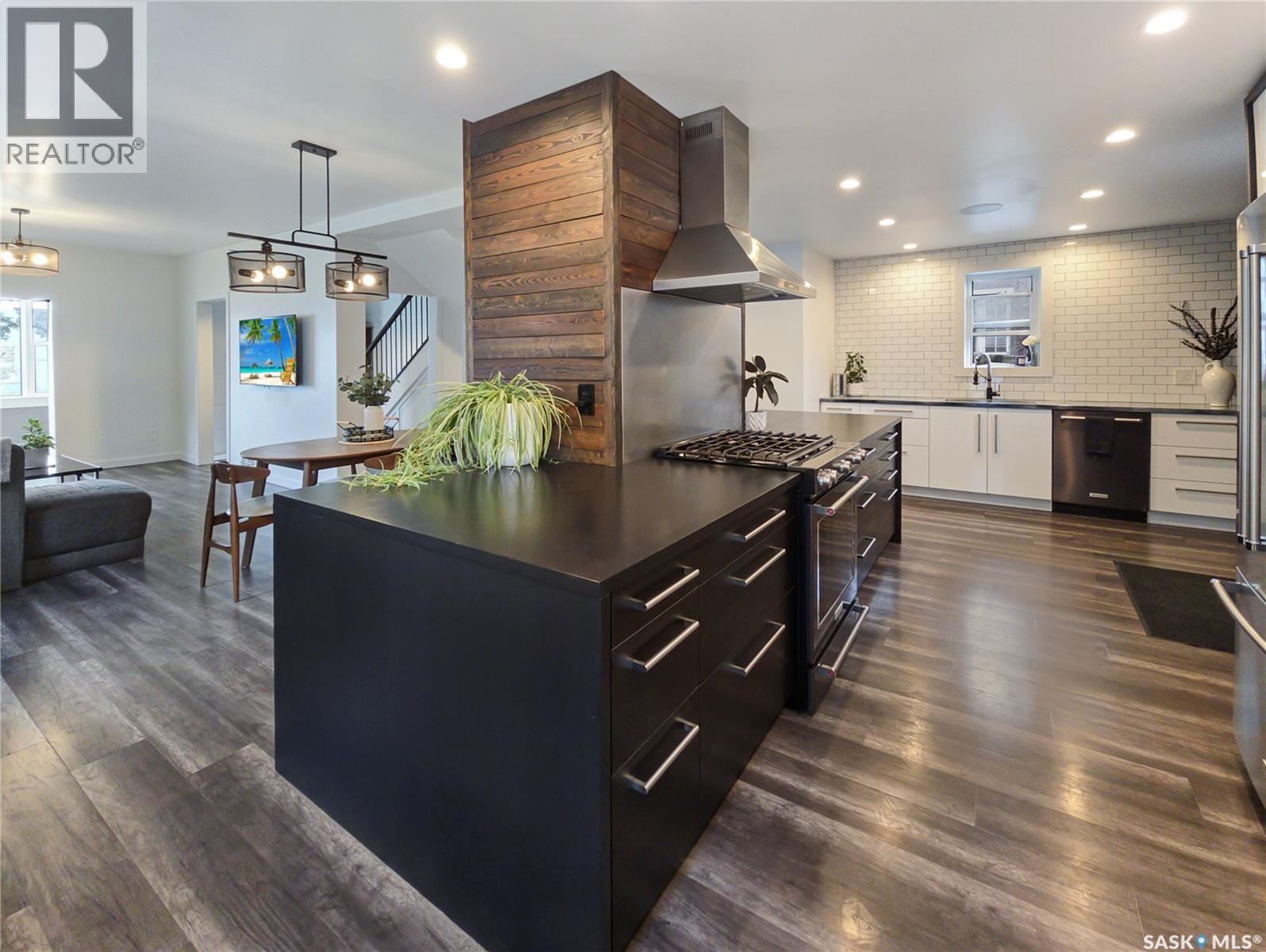 Property image for 227 H AVENUE S|Saskatoon, Saskatchewan S7M1W1