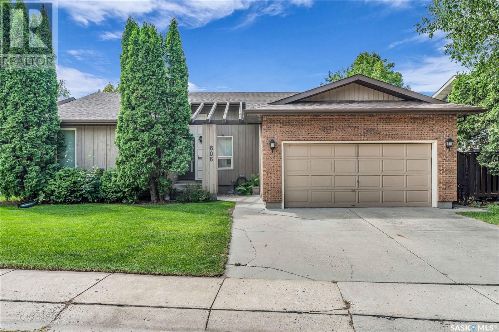 Property image for 606 Whitewood WAY|Saskatoon, Saskatchewan S7J4L6