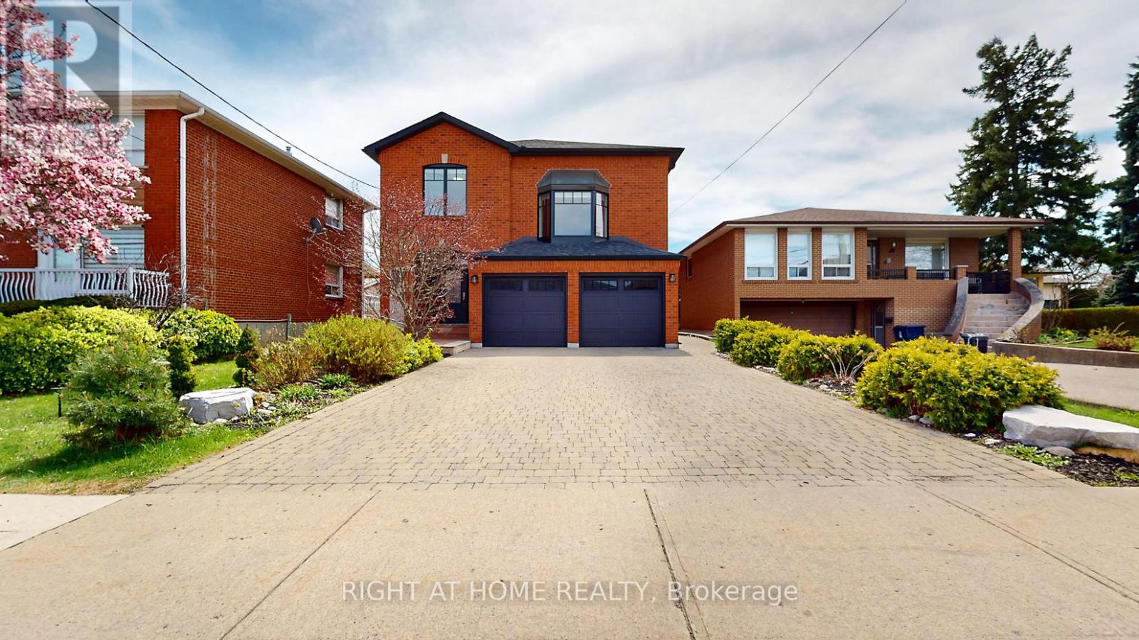 Property image for 129 MAPLE LEAF DRIVE|Toronto (Rustic), Ontario M6L1N7
