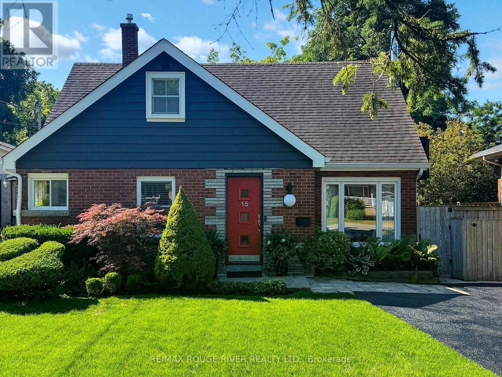 Property image for 15 WHITE AVENUE|Toronto (Highland Creek), Ontario M1C1P1