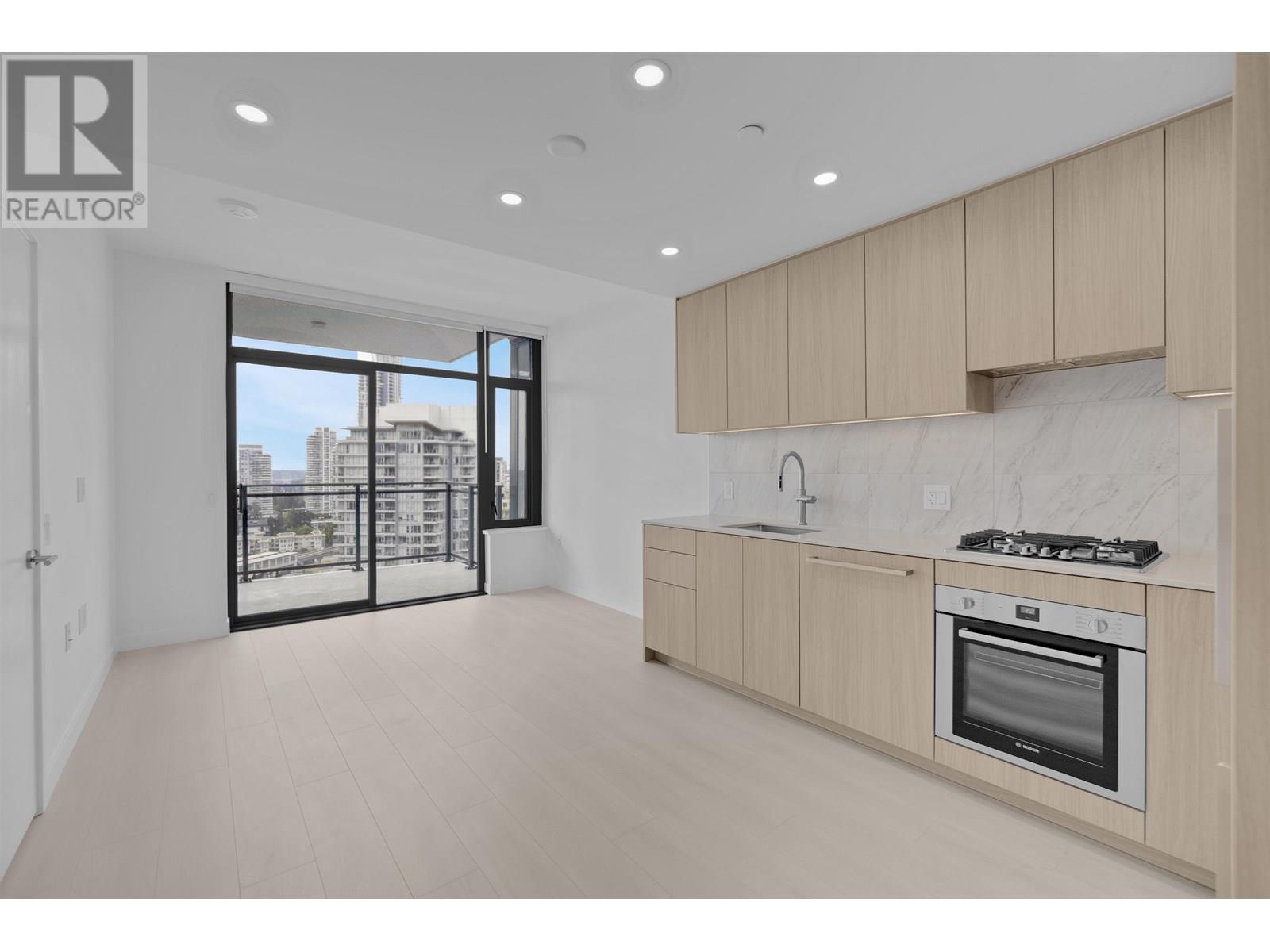 Property image for 2501 626 CLAREMONT STREET|Coquitlam, British Columbia V3J0T1