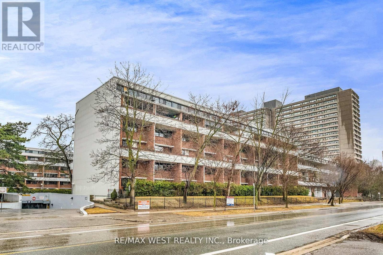 Property image for 305 - 155 LEEWARD GLENWAY|Toronto (Flemingdon Park), Ontario M3C3E7