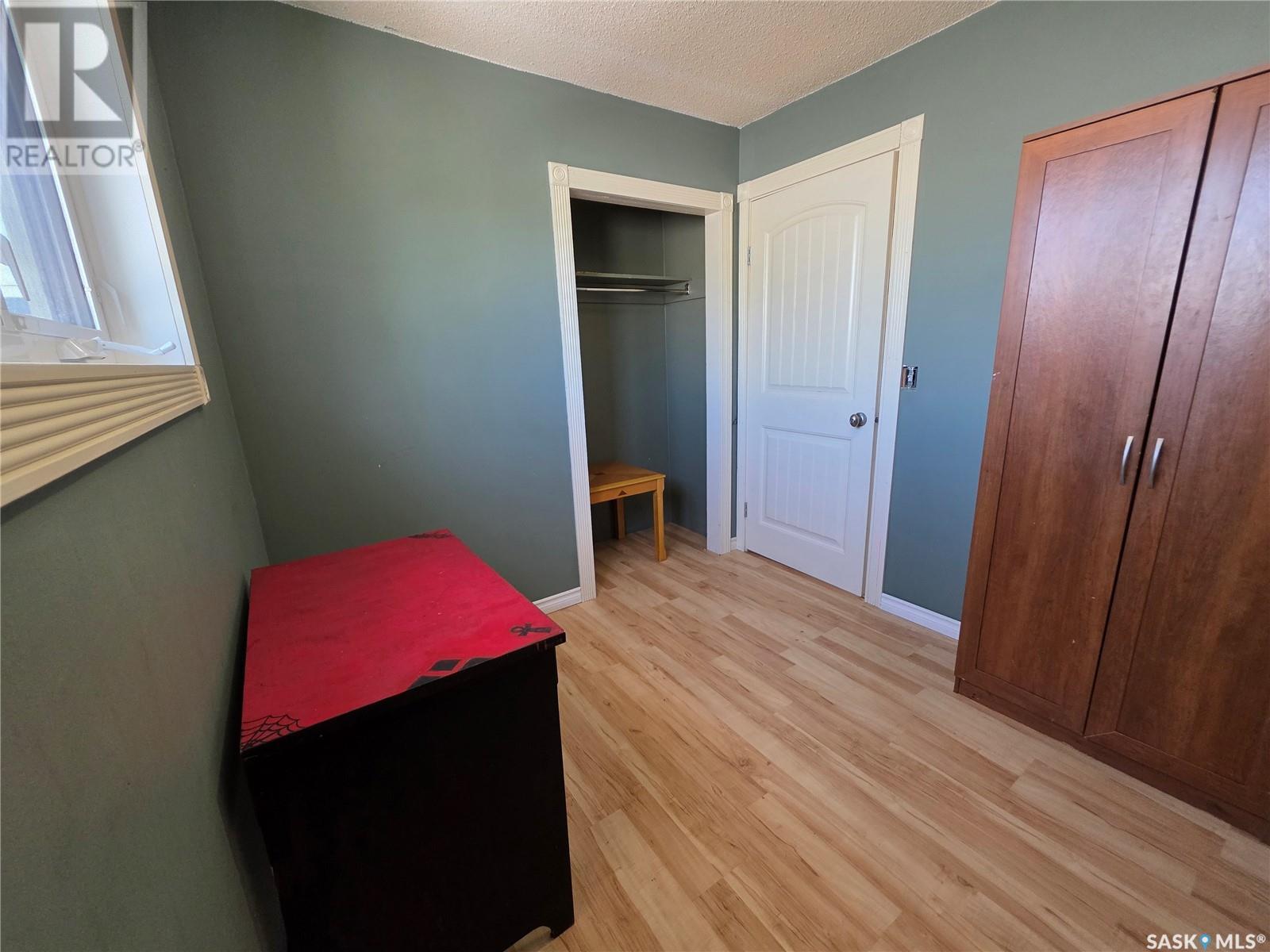 For sale: 214 Flora AVENUE, Swift Current Rm No. 137, Saskatchewan ...