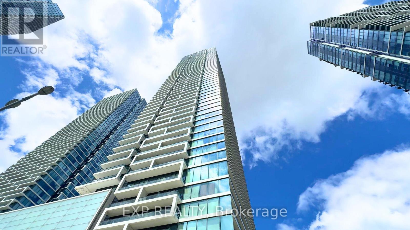 Property image for UNIT 811 - 950 PORTAGE PARKWAY|Vaughan (Vaughan Corporate Centre), Ontario L4K0J7