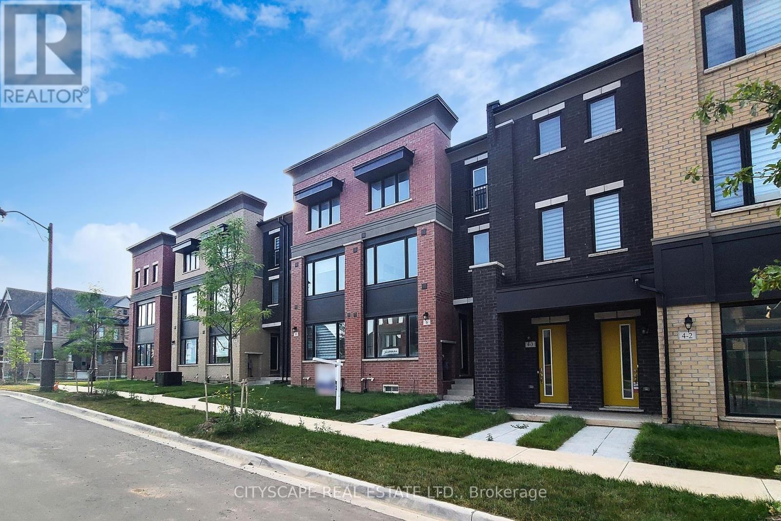 Row / Townhouse for Sale in 6 MARVIN AVENUE|Oakville (GO Glenorchy), Ontario L6H0Z8 2