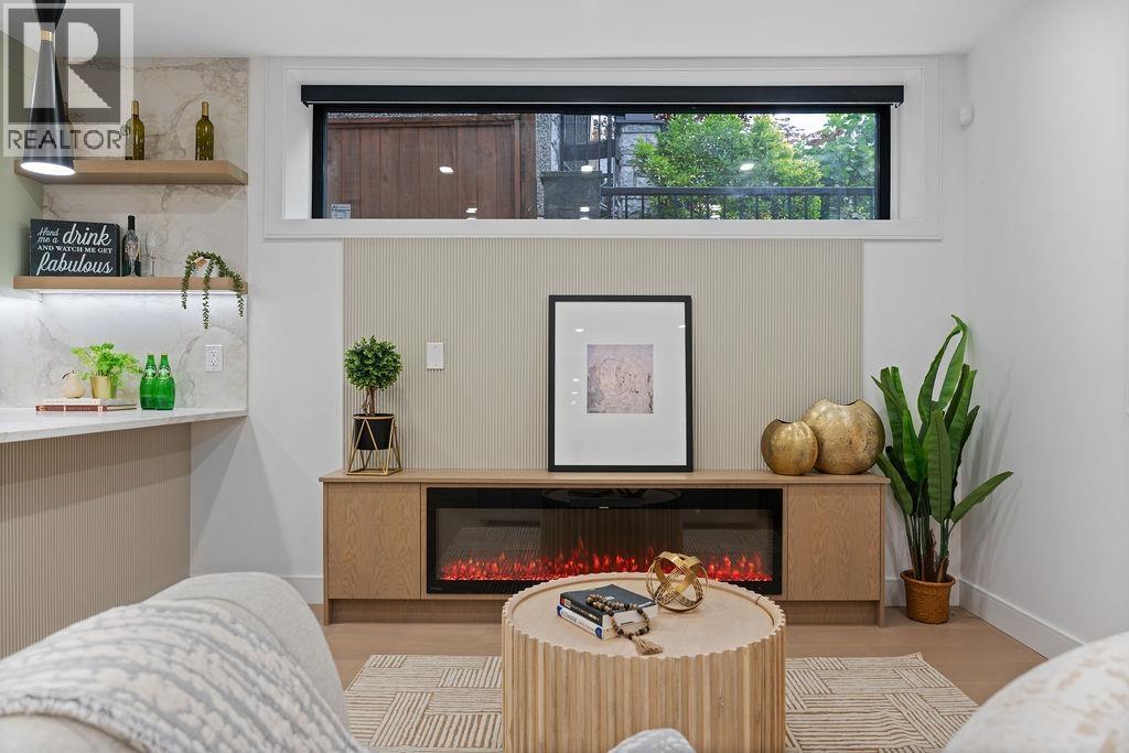 Property image for 2 2282 E 8TH AVENUE|Vancouver, British Columbia V5N1V5