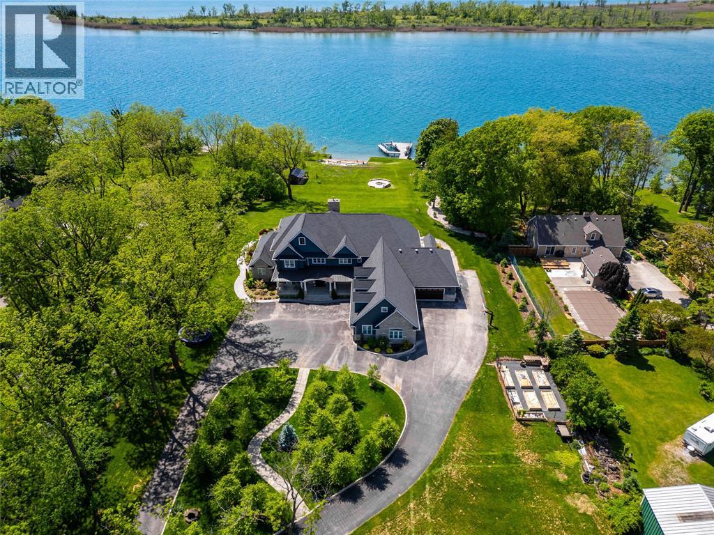 For sale: 647 ST CLAIR PARKWAY, St Clair, Ontario N0N1G0 - 25022874 ...