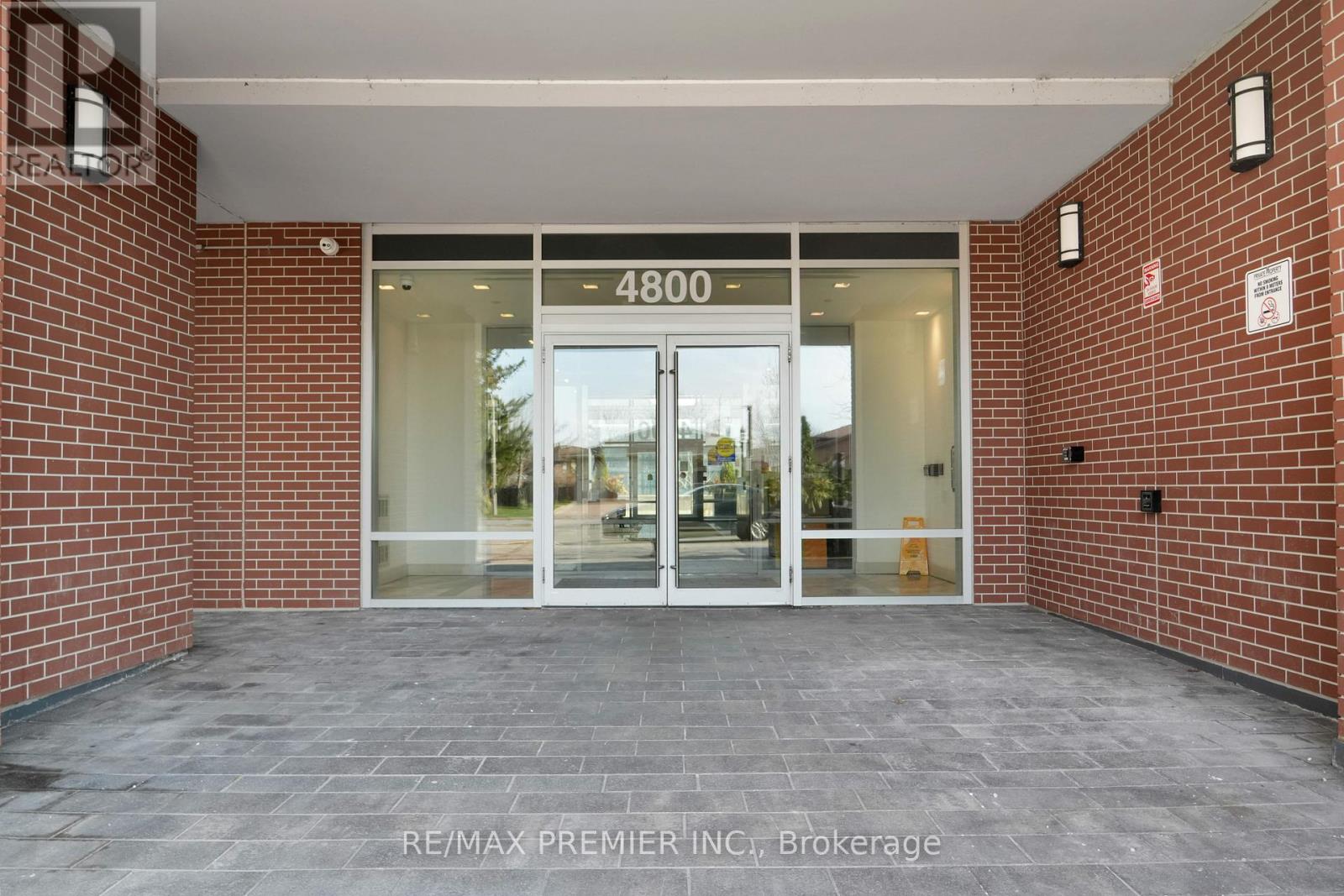 Property image for 426 - 4800 HIGHWAY 7|Vaughan (East Woodbridge), Ontario L4L1H8