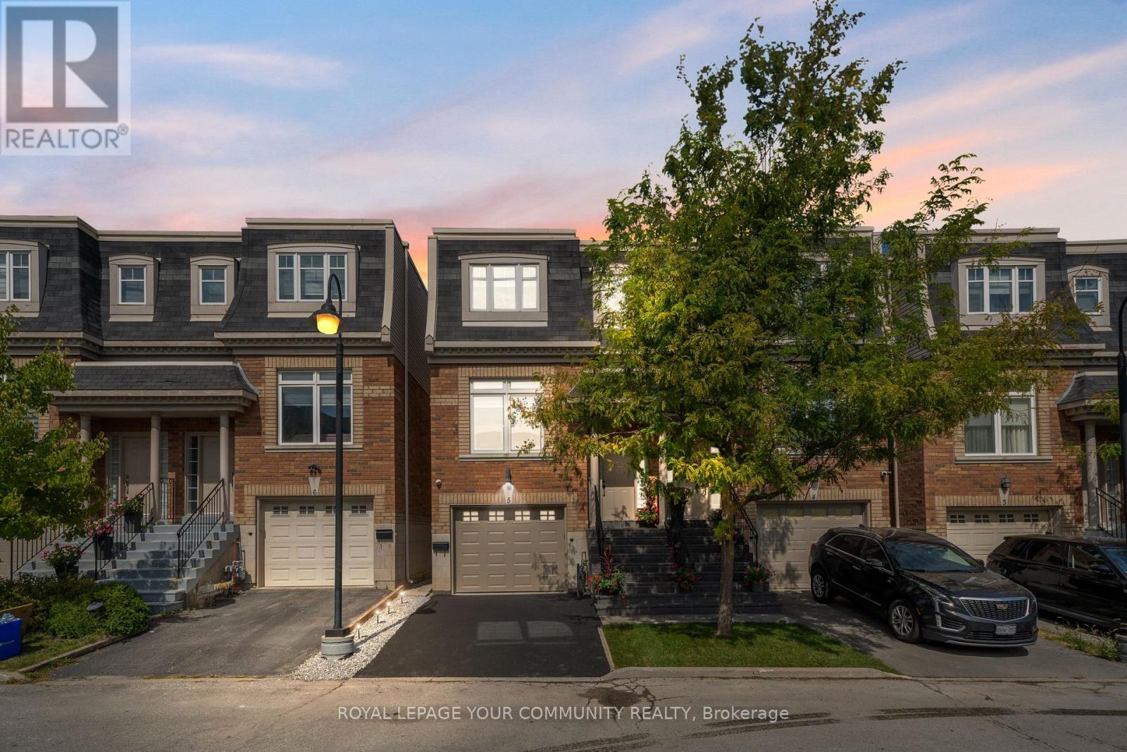 Property image for 5 - 8032 KIPLING AVENUE|Vaughan (West Woodbridge), Ontario L4L2A1