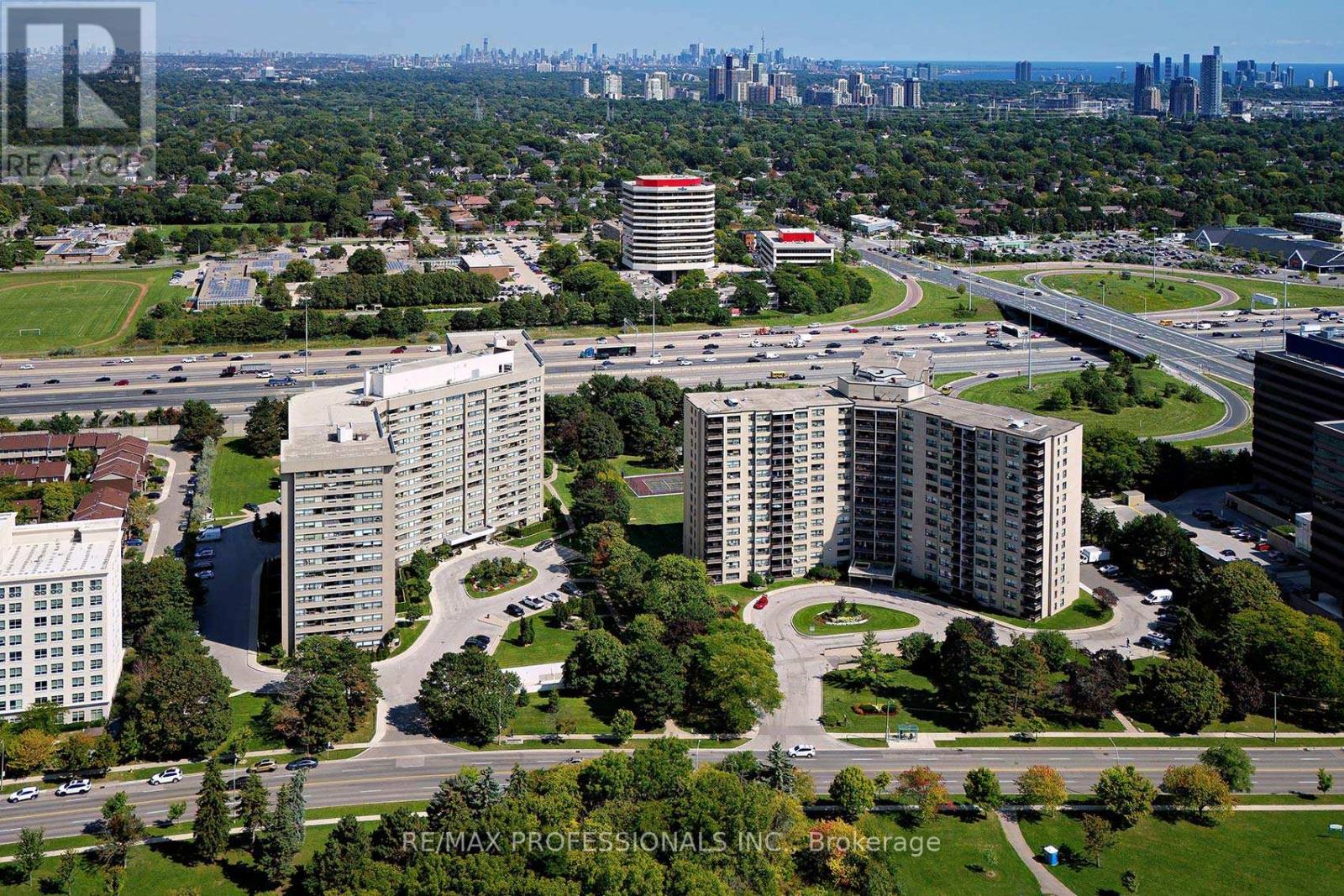Property image for 310 - 475 THE WEST MALL|Toronto (Etobicoke West Mall), Ontario M9C4Z3