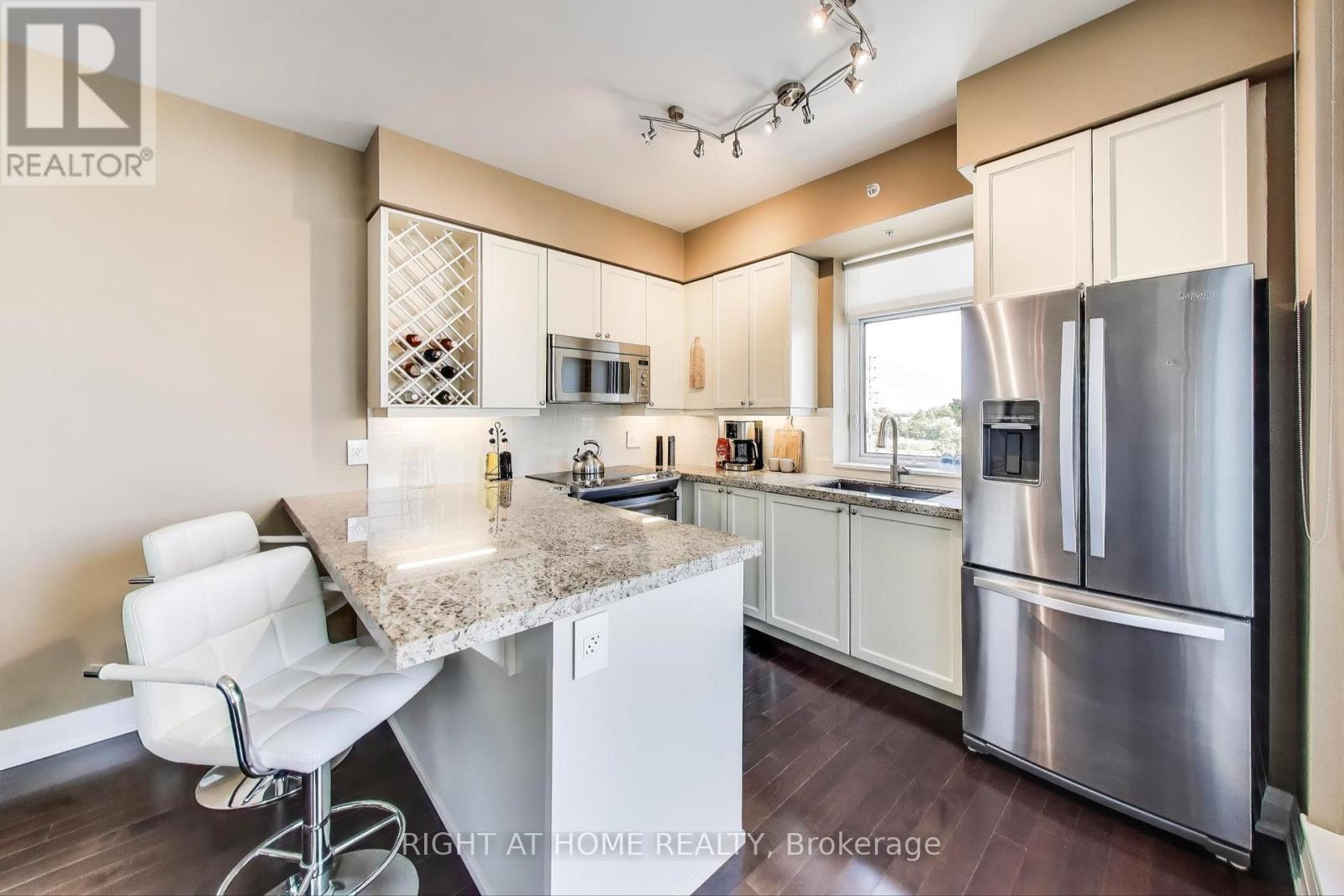 Property image for 317 - 12 WOODSTREAM BOULEVARD|Vaughan (Vaughan Grove), Ontario L4L8C3