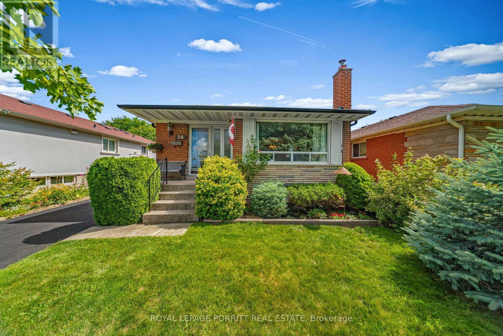 Property image for 26 RICHLAND CRESCENT|Toronto (Eringate-Centennial-West Deane), Ontario M9C4C2