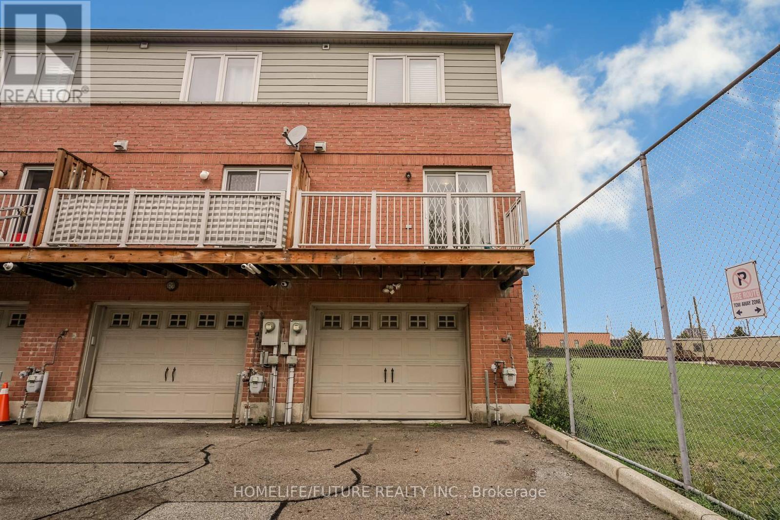 Property image for 15 FLORIST LANE|Toronto (West Hill), Ontario M1E0A4