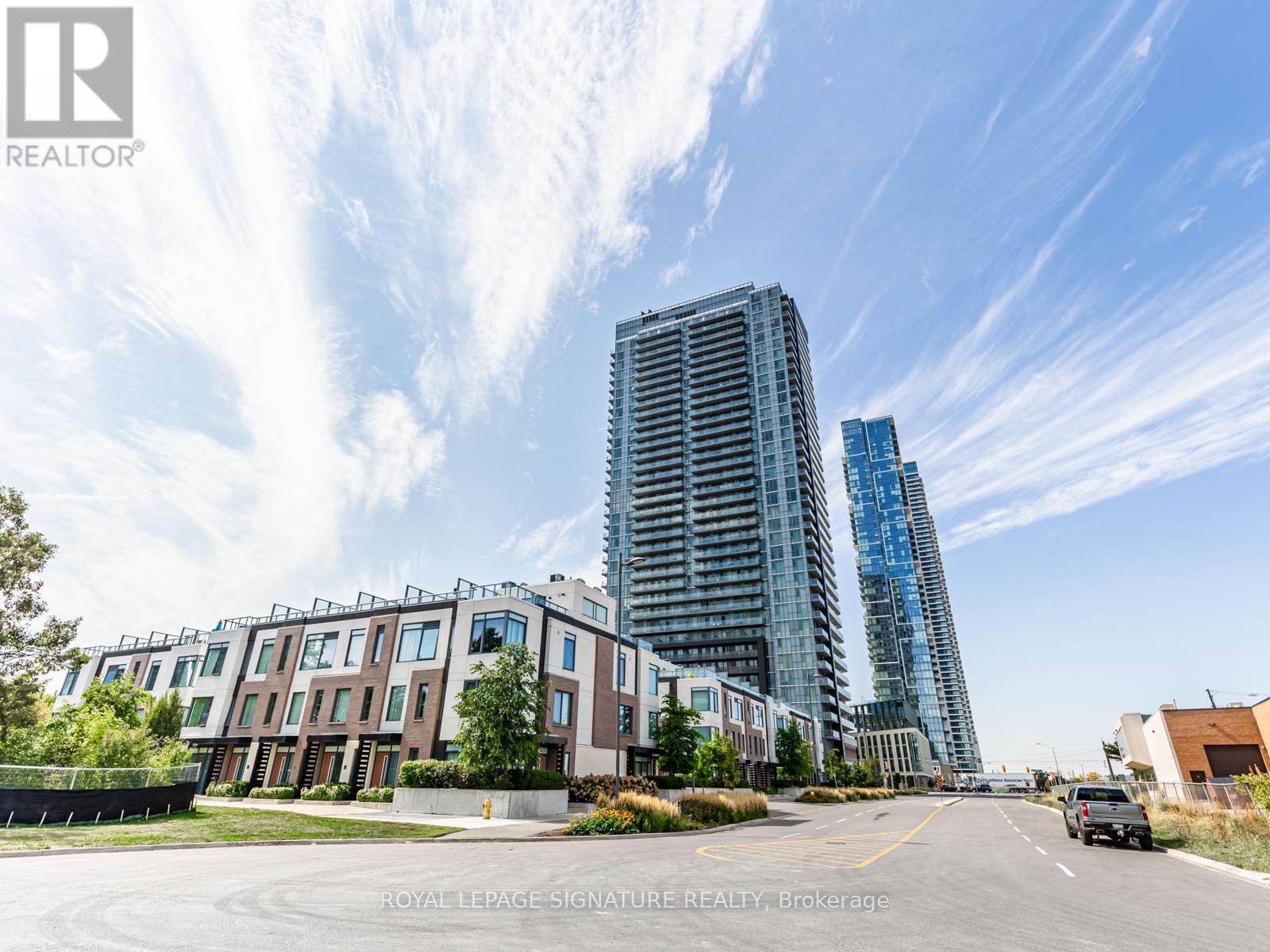 Property image for 1114 - 7895 JANE STREET|Vaughan (Concord), Ontario L4K0K2