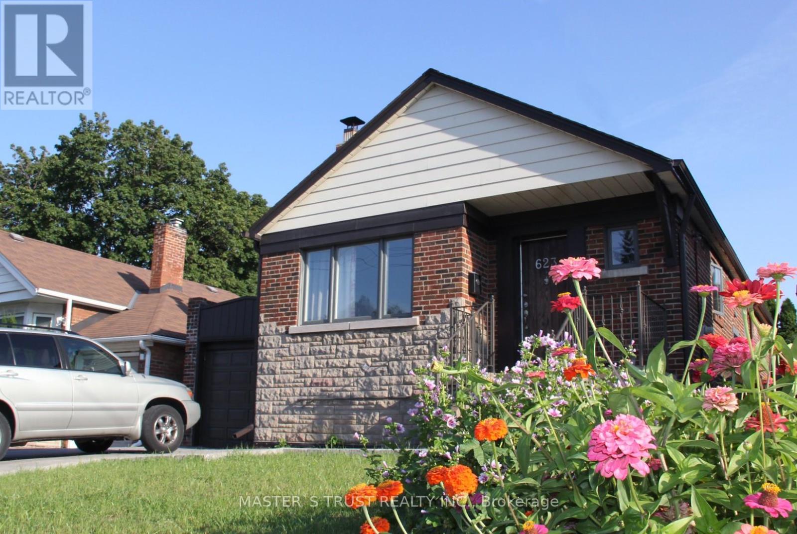 Property image for 623 O' CONNOR DR DRIVE|Toronto (East York), Ontario M4C3A5